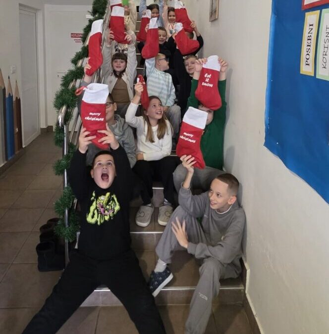 Dolazak svetog Nikole u Područnu školu Zaton