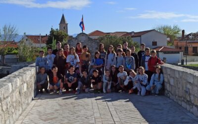 Izvanučionička terenska nastava učenika 2. i 3. razreda – posjet izložbi „Dr. Dimitrije Vasiljevič Snjegovoj“u Muzeju ninskih starina.